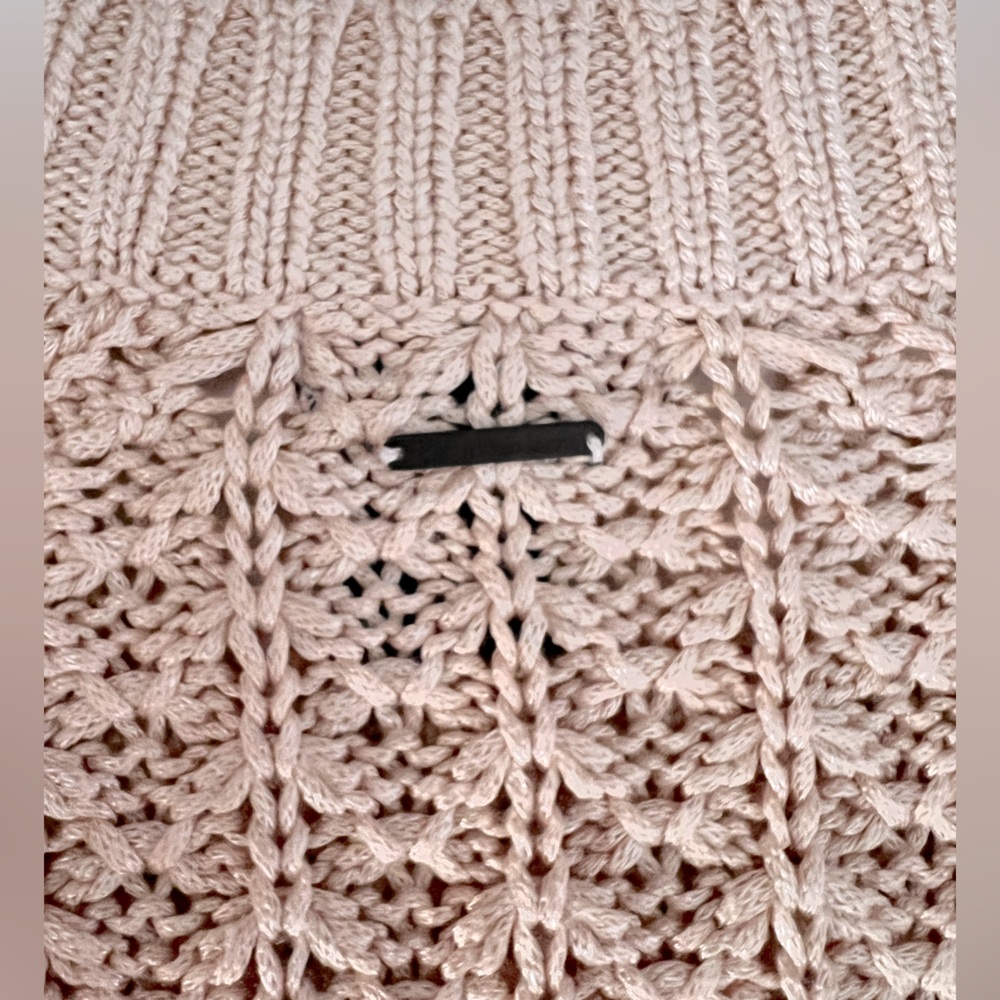 Clavin Klein Cable-Knit Sweater